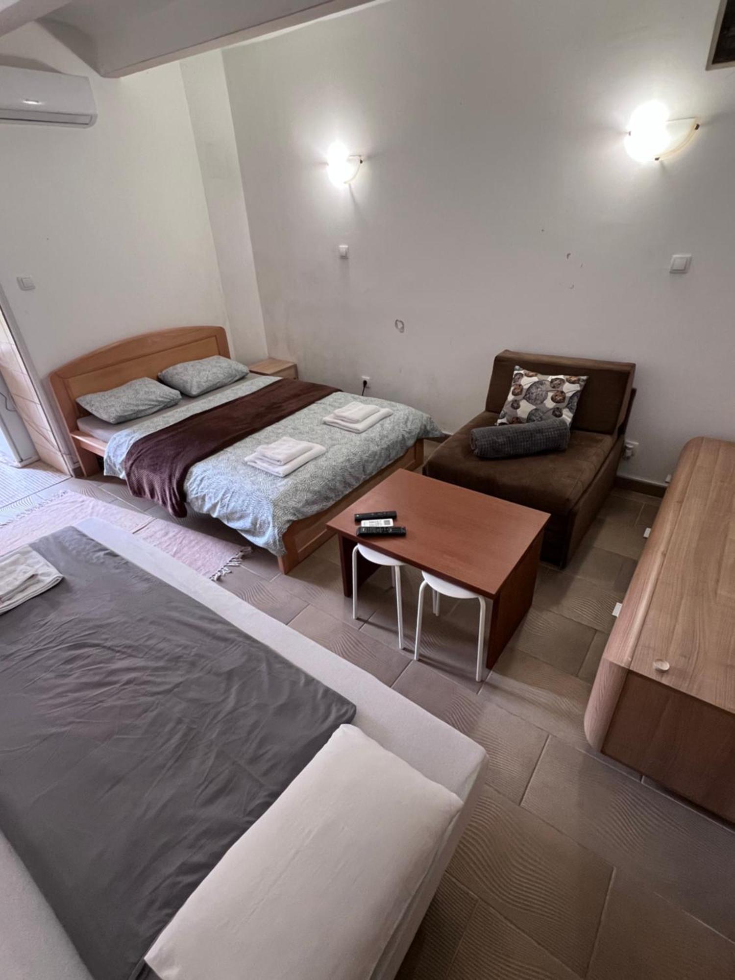 Booking Apartments Alone 1 베오그라드 외부 사진